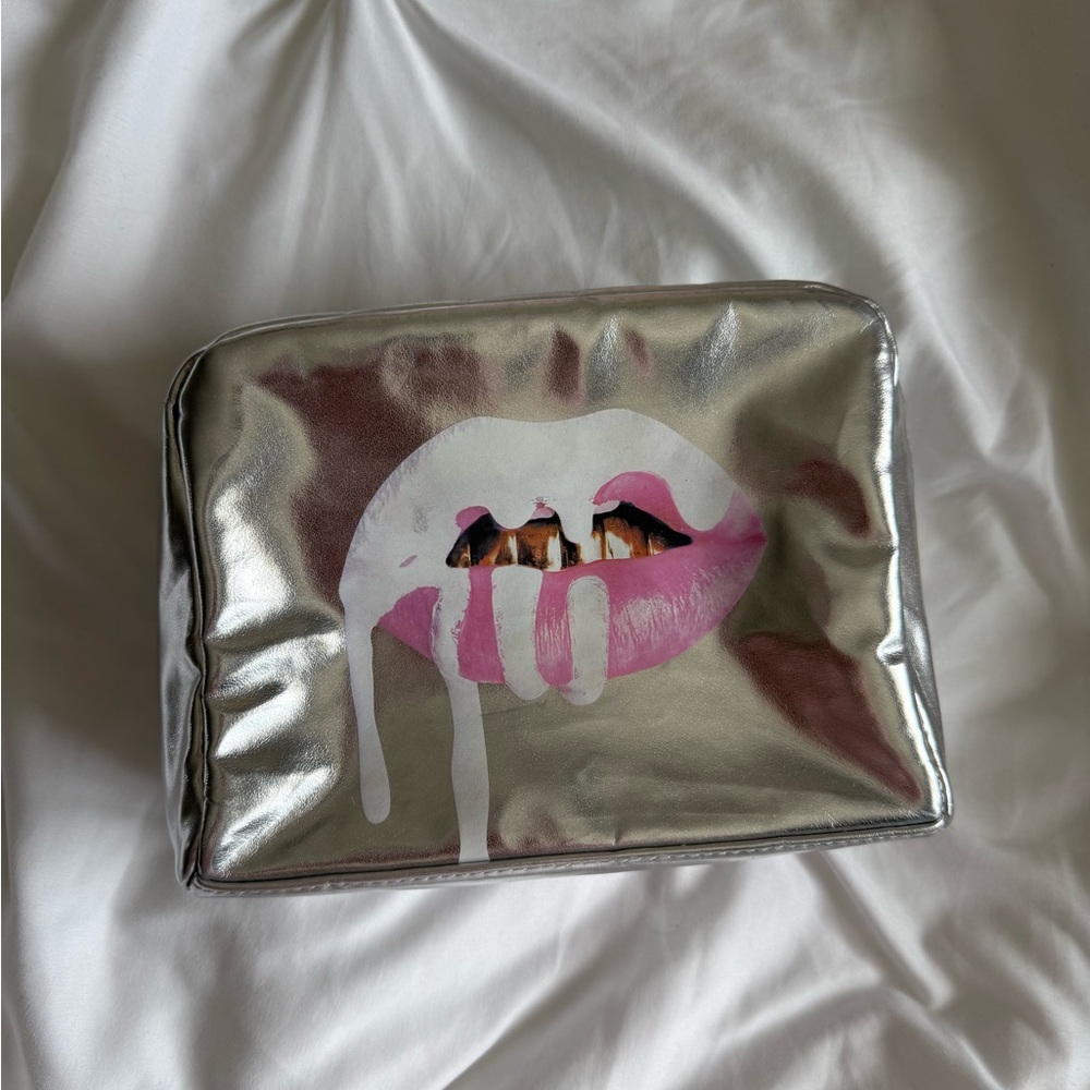 Kyle Cosmetics Holiday Silver Make Up Bag